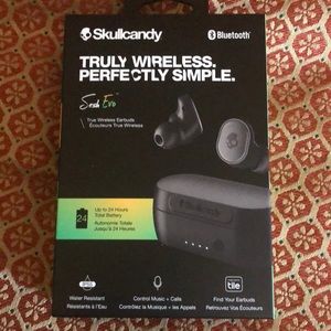 Skullcandy truly wireless earbuds.